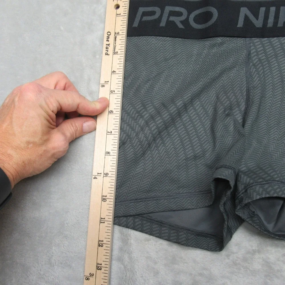 Nike Pro Shorts Women Small Gray Dri-FIT 3 Inch Mid Training‎ Printed $35 NEW